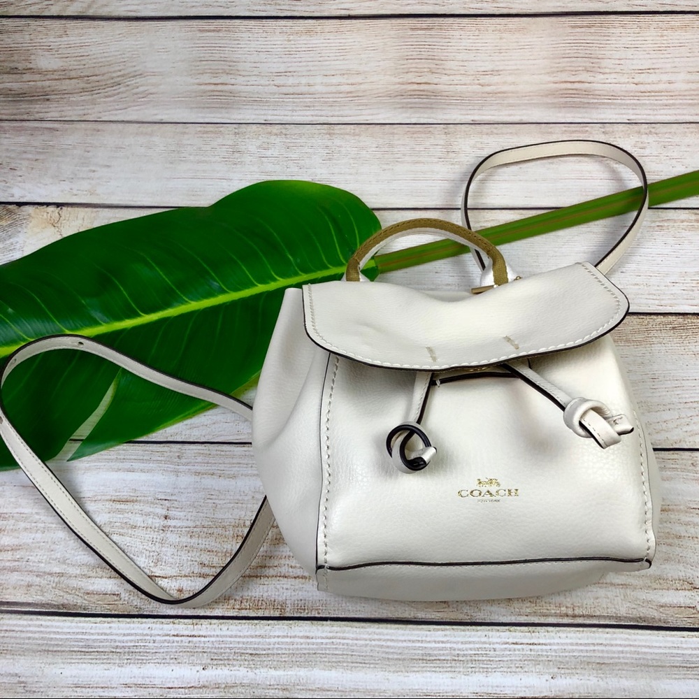 COACH • DERBY BACKPACK/CROSSBODY IN PEBBLE LEATHER - Picture 7 of 8